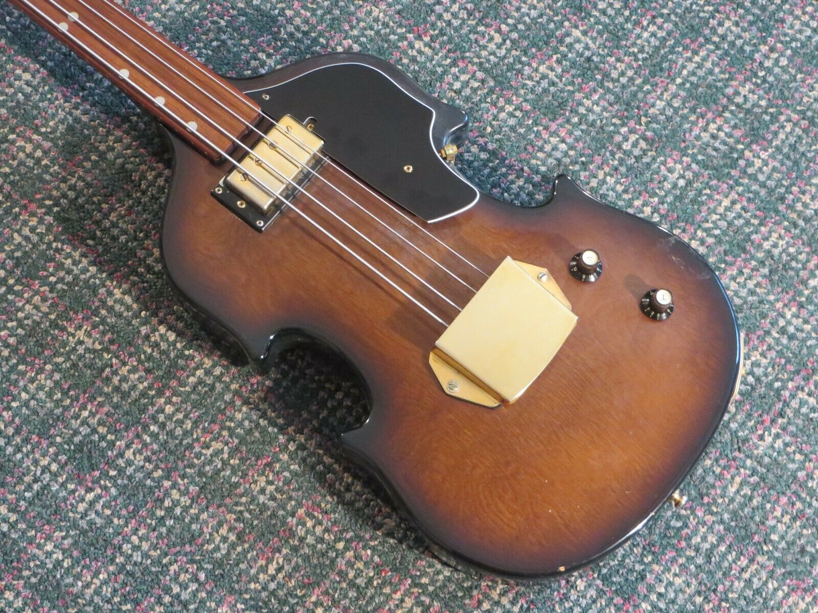 Vintage 1970s Univox Japan Model U1970 Fretless Violin Bass! MIJ! w/OHSC